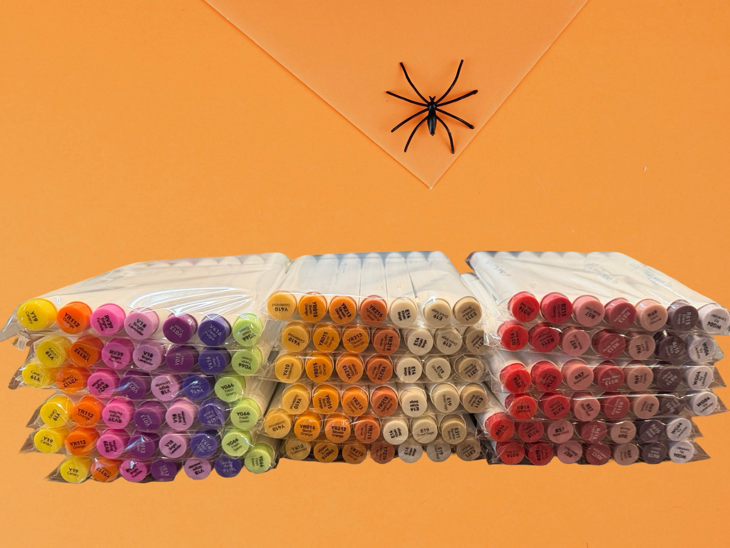 Spooktacular Color Palettes đ