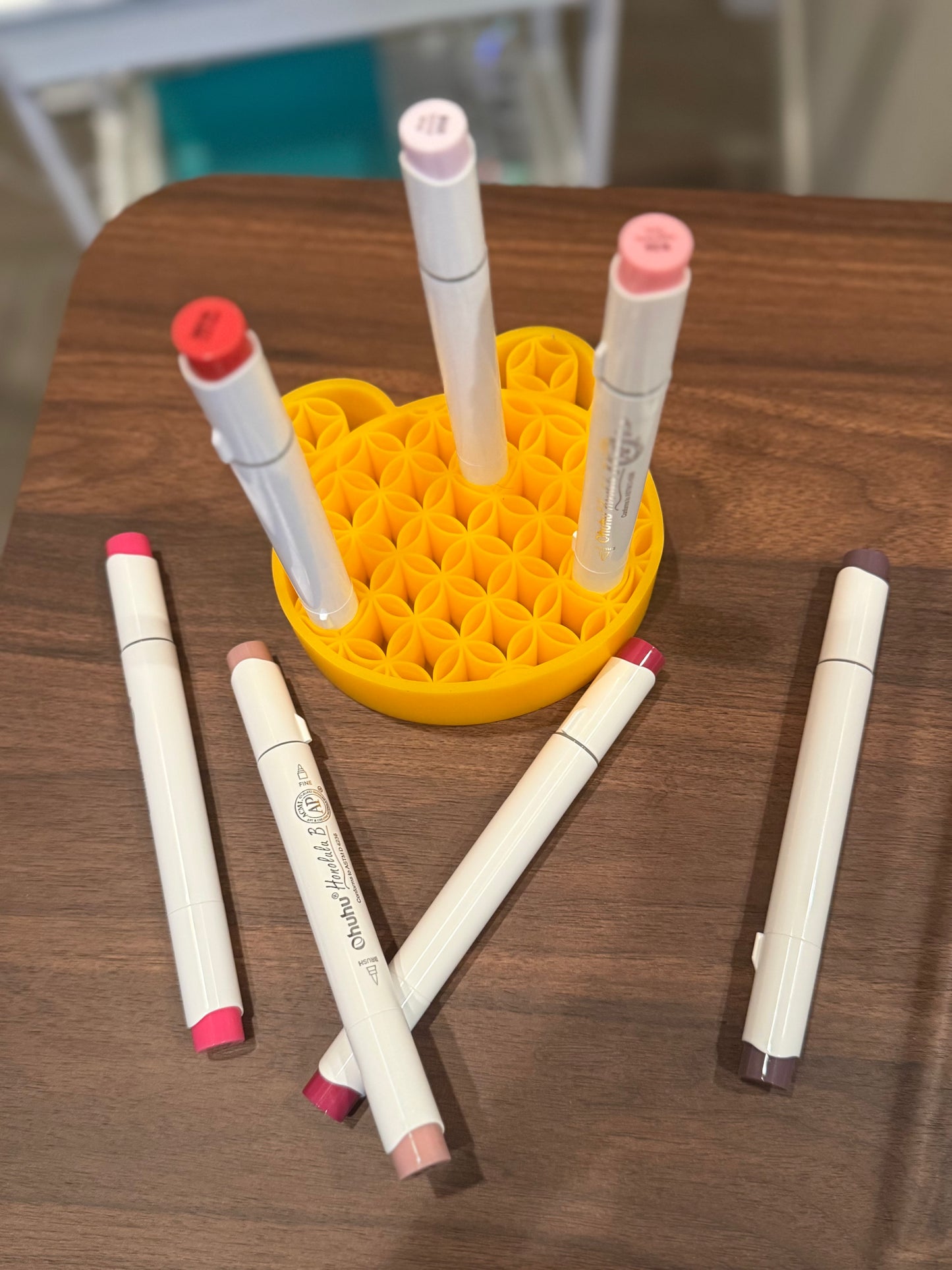 30-Slot Buddy Bear Marker Holder