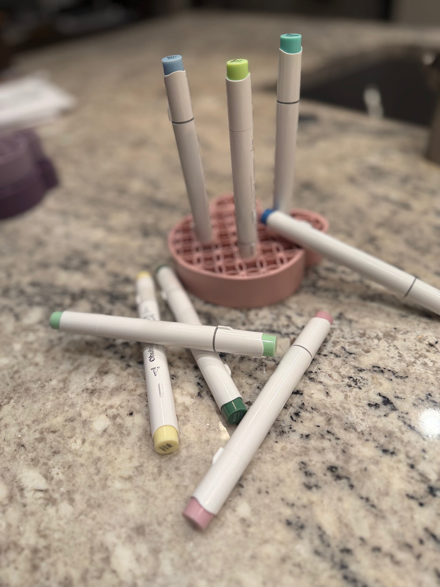 30-Slot Buddy Bear Marker Holder