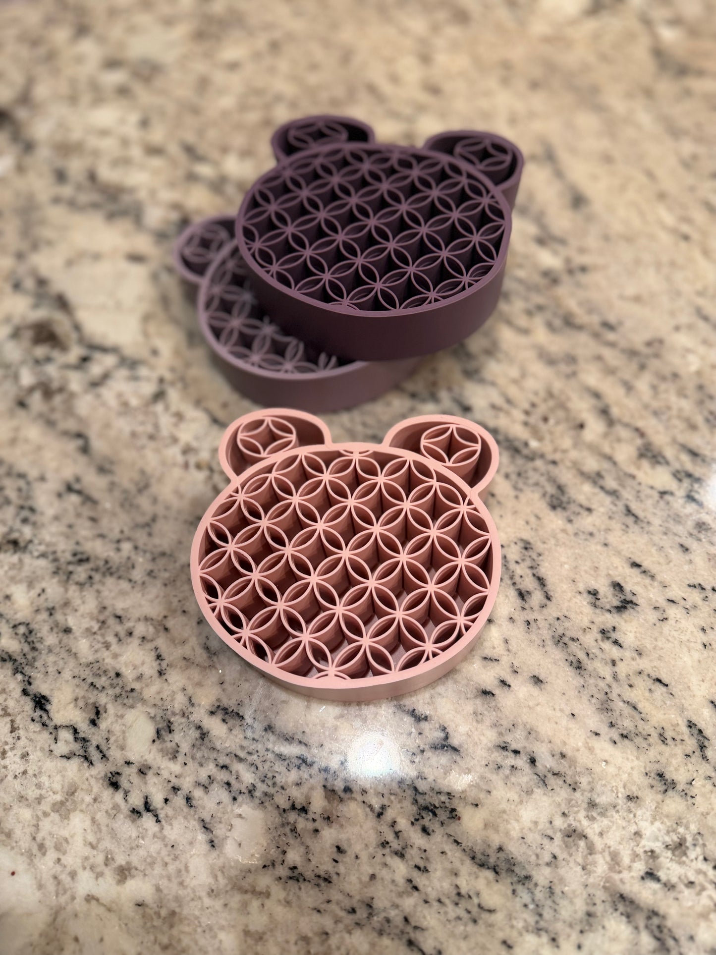 30-Slot Buddy Bear Marker Holder
